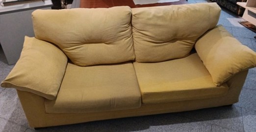 SOFA AMARILLO CREMA 2 PLAZAS